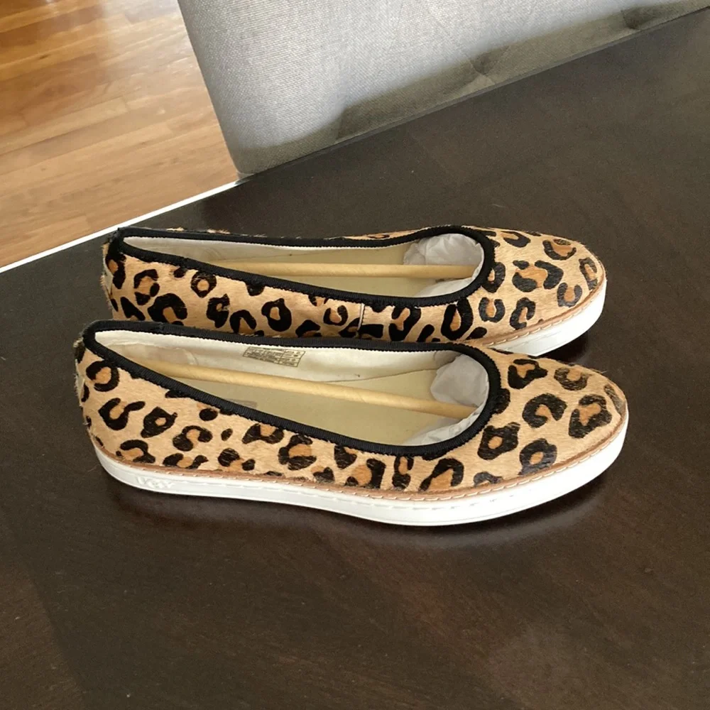 UGG leopard print pony hair flats, size US 7.5 - Picture 4 of 12